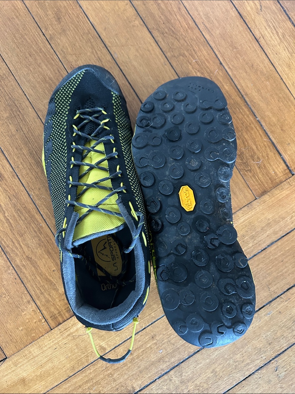 La Sportiva TX2 Men’s Black and Yellow Approach Shoes